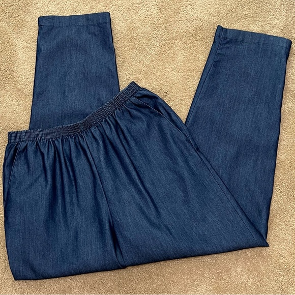 Alfred Dunner Chambray Denim Jacket & Pant Set - Picture 11 of 15